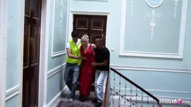 Hot cougar MILF Jamie Brooks receives double-stuffed in MMF threesome