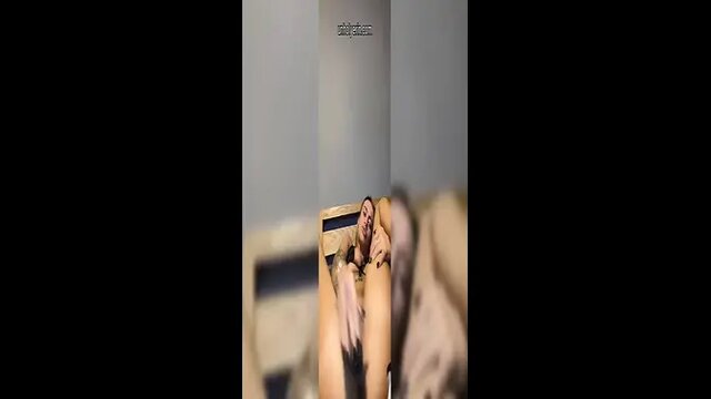 Tattooed teen loves fucking her virgin ass