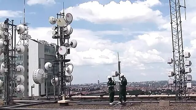 Sluttish Russian MILF takes huge black cock up her butt