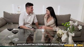 Sapphire Astrea receives Carrera's hard cock🍆 in a hotXXX encounter