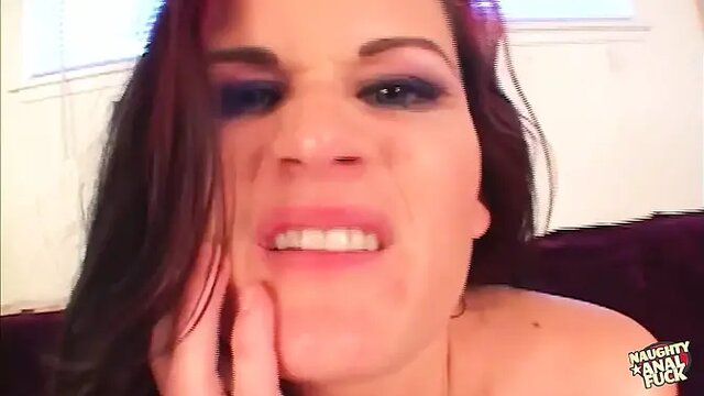 Busty brunette Kami Andrews gets triple fucked in a steamy threesome