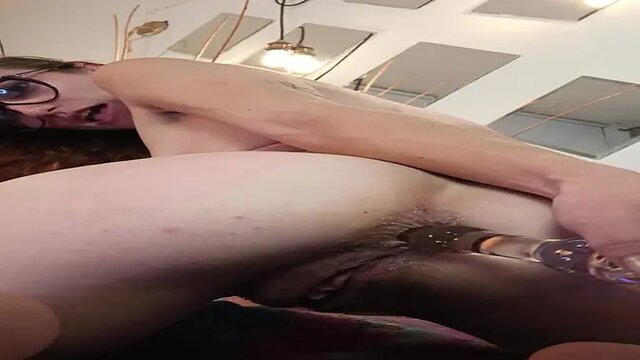 Girl gets deep fucked and has a squirting orgasm