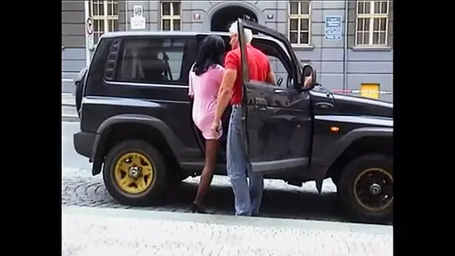 Dark Beauty Gets Thoroughly Loved by the Photographer in HD Full Movie