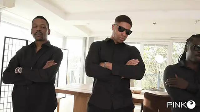 Martina Smeraldi Gets Anal👌 from Four Black Dicks in Group Sex