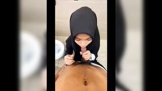 College Jilbab Babe Deep Throat Bathrooms Pleasure