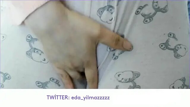 Turkish MILF begs for pussy licking and shows off her big ass