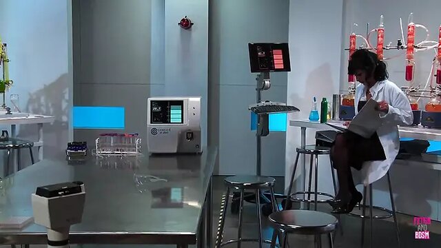 Batgirl seduces doctor in his office for group sex