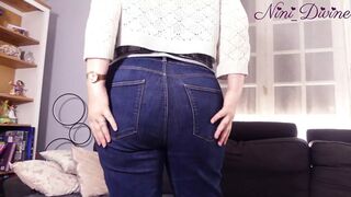 My Step Sister's Huge Ass Is Way Too Tight in These Tiny Jeans, I Help Her Take Them off to Fuck Her.