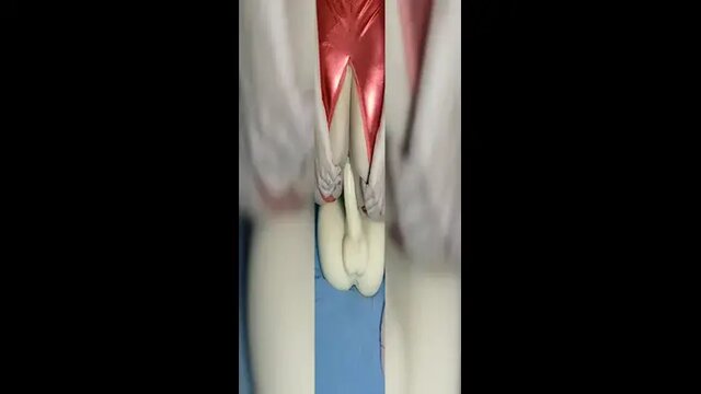 Mature MILF's juicy booty gets huge strawberry filled toy