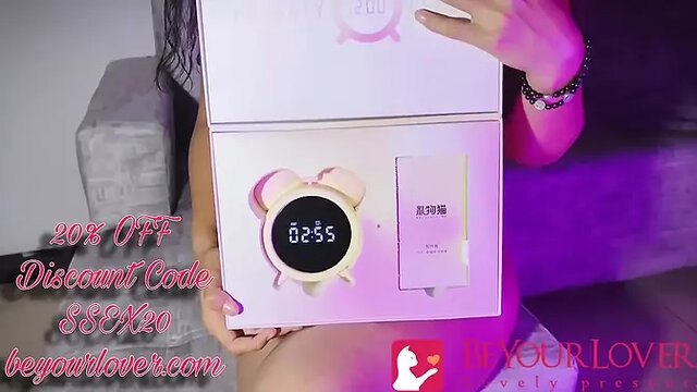 Girlfriend receives DP and creampied with her new toy