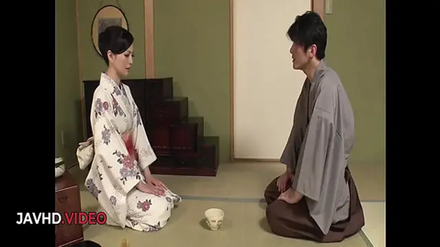 Japanese Wife Sinks Deep Into Young Man′s Hot Anal👌 Pleasure