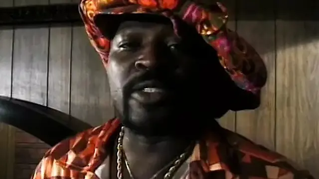 Blonde in stockings takes a big cock🍆 deep in her hole