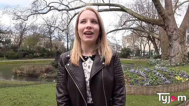 Stunning blonde Kiara Night gives deepthroat blowjob and receives her ass massaged by a hard French dong