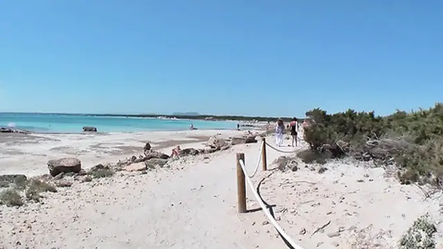 Busty blonde gets anal fuck outdoor