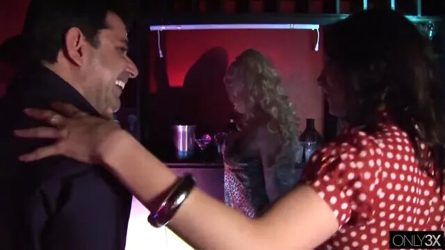 Cindy Behr's friend learns anal sex from her