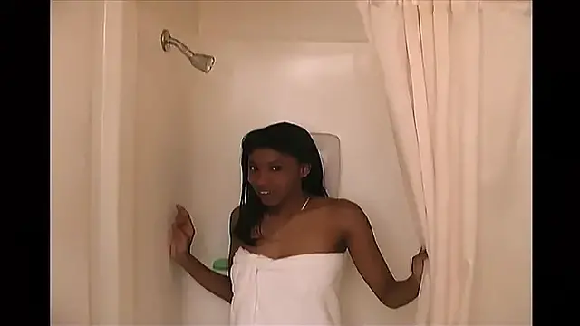 Ebony Sexy Babe Loves Sucki9ng Huge White Dick and Cum Swallow