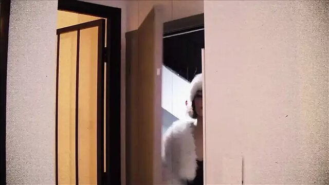 Older woman's raw and heated lust for younger man