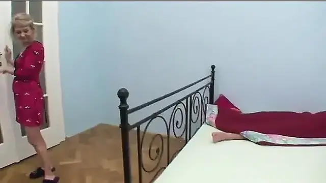 Mature blonde goddess sucks and devours shaft before taking a stiff smash in her