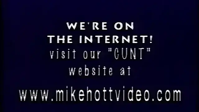 British MATURE BABE gets her butt stretched wide