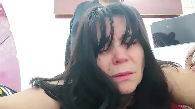 Mature mom gets fucked deep in the ass at a motel