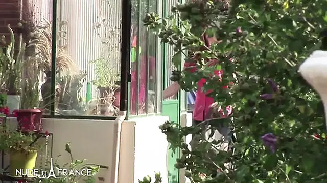 Raunchy milf Sluts It Up with a Horny🥵 Neighbor′s Long Hardon